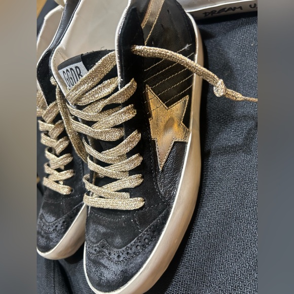 Mid Star Glitter Sneaker
Golden Goose new without box size 38 - Picture 7 of 12